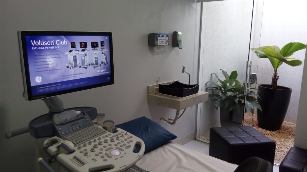 Foto equipamento de ultrassom